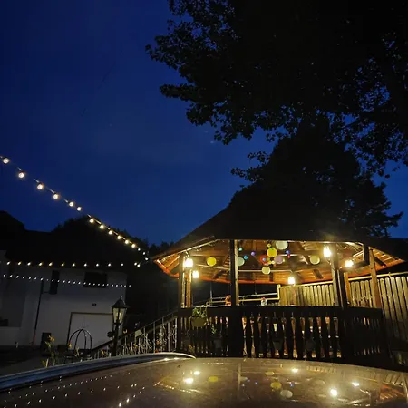 Bed & Breakfast Casa Din Plai *