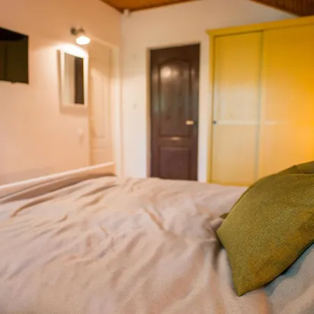 Casa Din Plai Bed & Breakfast *