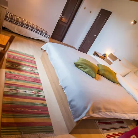 Bed & Breakfast Casa Din Plai